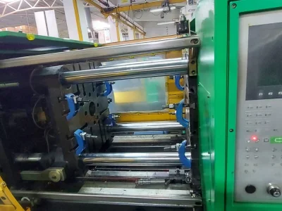 BORCHE 150 TON PLASTİK ENJEKSİYON MAKİNESİ - 2