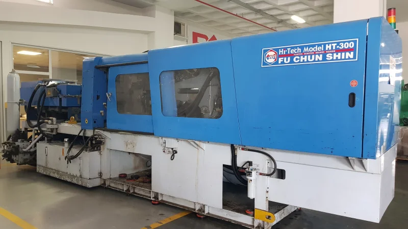 Fu Chun Shin (FCS) HT 300 PLASTİK ENJEKSİYON MAKİNESİ