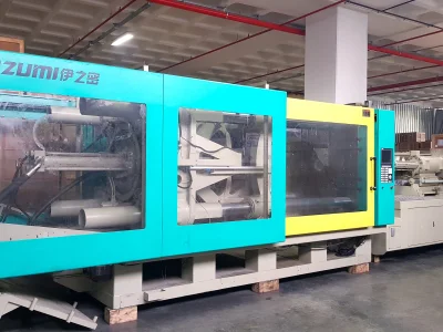 YIZUMİ 650 TON PLASTİK ENJEKSİYON MAKİNESİ - 1